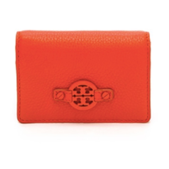 Tory Burch Handbags - Tory Burch Amanda Foldable Card Case